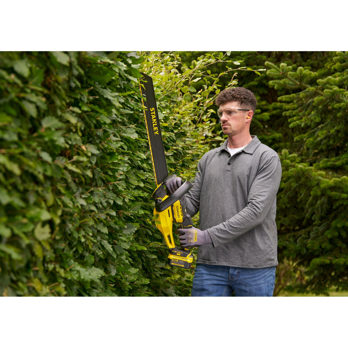 corta-sebes sem escovas v20 li-ion 18v 55cm sem bateria/carregador - stanley (stcht8255b-xj) - stcht8255b-xj