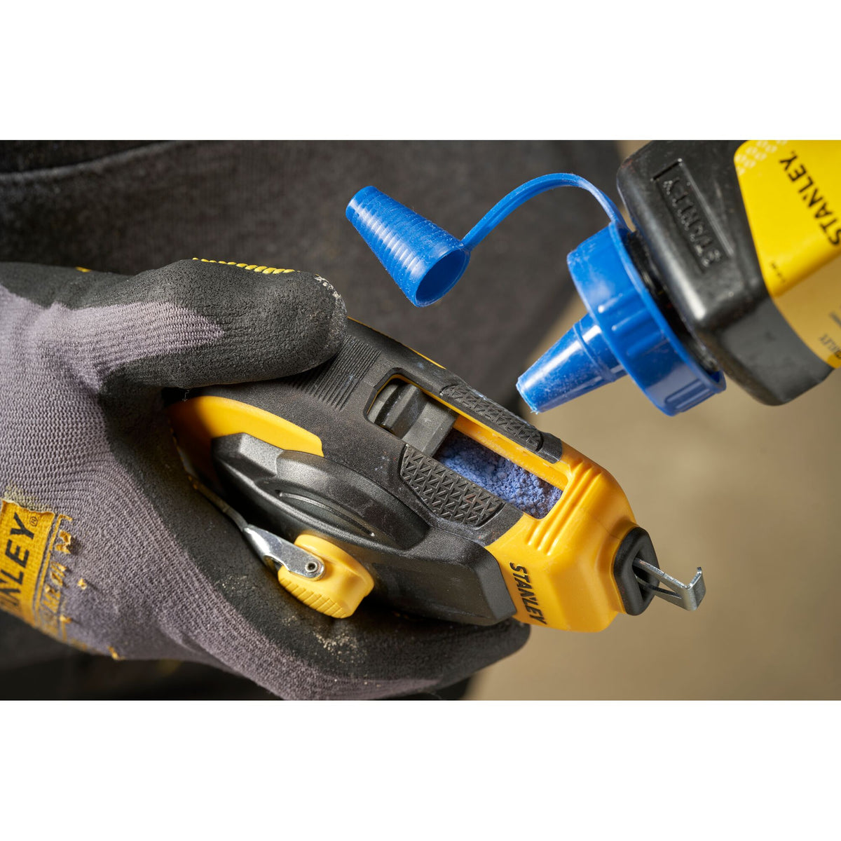 tiralinhas bi-material 30m 3:1 - stanley (stht47311-0) - stht47311-0