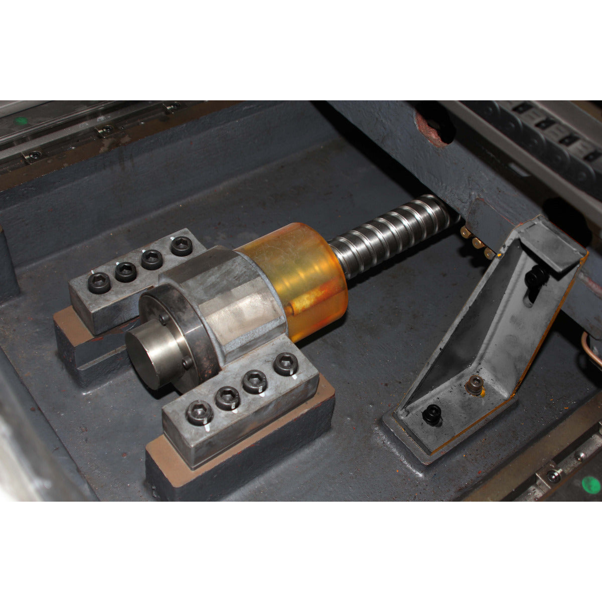 Fresadora CNC OPTImill F 150E - Optimum (3501150) - vista 4