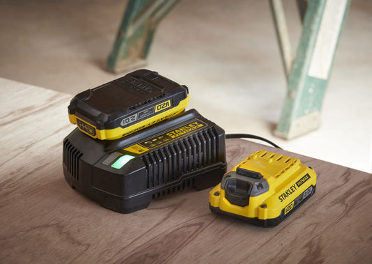 pack: 2 baterias v20 li-ion 18v 2ah + carregador 2a - stanley (sfmcb12d2-qw) - sfmcb12d2-qw